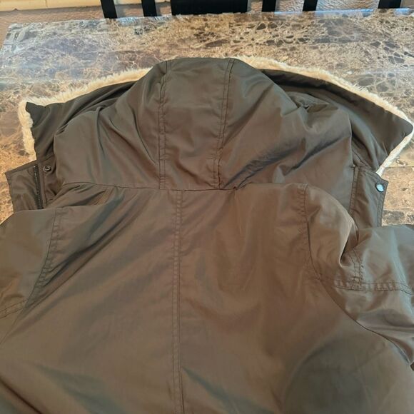 ATMOSPHERE Jacket SIZE 8 FAUX FUR HOOD PADDED LIGHT PARKA - Picture 8 of 11